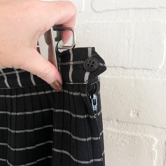 Vintage Midi Skirt Plaid Pleated Dark Academia Goth Wool Black Off White Sz 12 - Picture 6 of 11